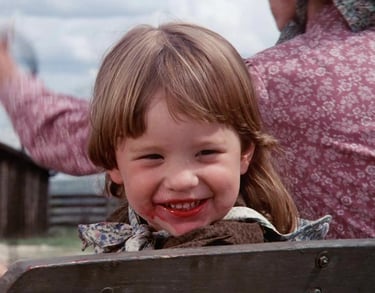 Jennifer and Michelle Steffin as young Rose Wilder