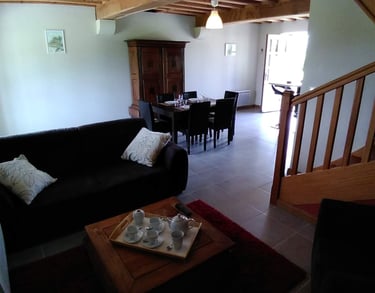 Gîtes de 6 à 20 places au coeur des marais du Cotentin à Etienville
