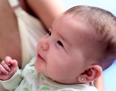 Fotógrafo infantil Ricco Gnocchi registrando um smash de fruit