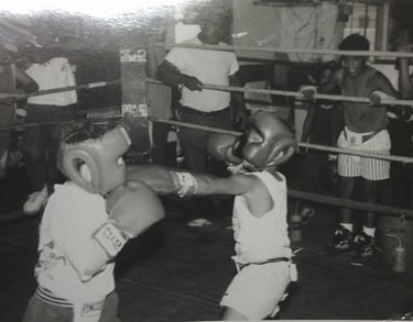Roger "Vargas" Romo against Matthew Doucette. You can see Fernando left cheering on his kid brother