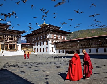 Inside-The-Courtyard-of-Trashichho-Dzong-Fortress-in-Thimphu