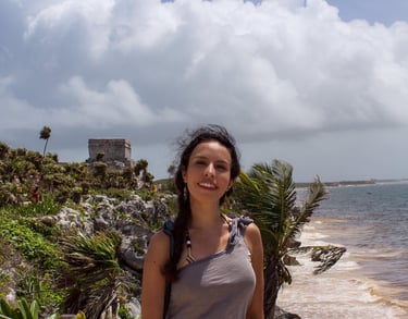 Paola Gonzalez. Embodiment coach and yoga expert