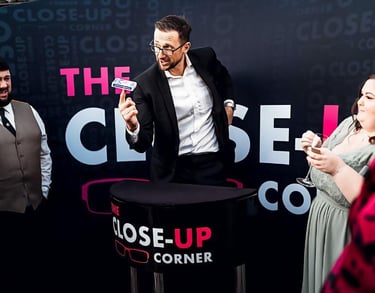 ✨Close-Up Chris✨ 