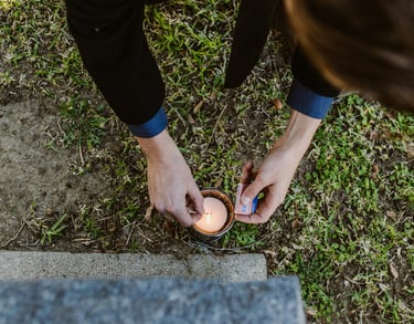 mains et bougies, cérémonie "Le lien", moment entièrement personnalisable