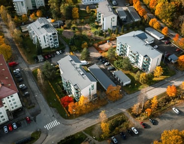 Drone-valokuvaus kiinteistöstä ja ympäristöstä – Media by Paavo Nenonen