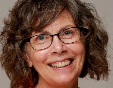 Lisa Youngers, professional organizer and founder of Downsize SImply in Williamsburg, VA