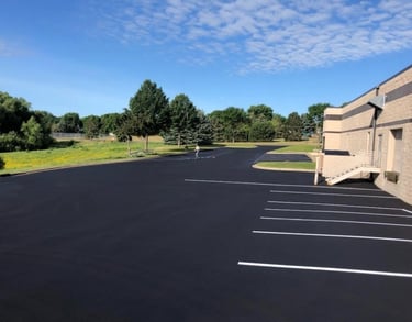 striping-services-by-E&H-Asphalt.jpg