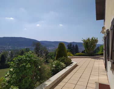 Terrasse côté ville (Sud)
