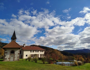 Ensemble de la propriété depuis l'arrière
