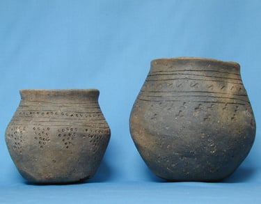 Early Anglo-Saxon ceramic burial urns