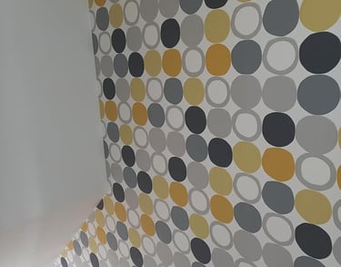 a 1970s style wallpaper