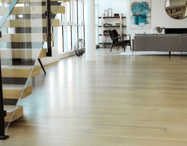 a staircase casement with a staircase casement