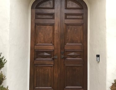 a door with a door way to a door way