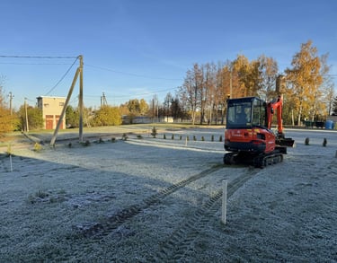 Augalinio sluoksnio nukasimas, pries pamatu irengima