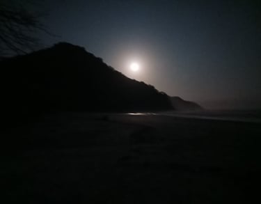 Lua cheia em Itamambuca