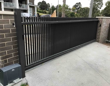blade slant style gate