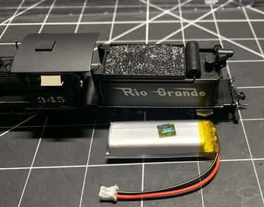 Custom DCC Dead Rail Installs Train Battery Power