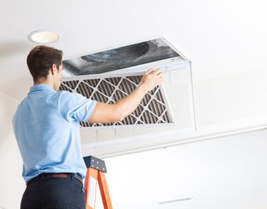 Professional AC duct cleaning service in UAE home