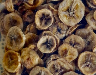 Banane séchée gros plan
