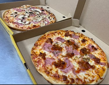 pizzas del palacio del pollo y la pizza