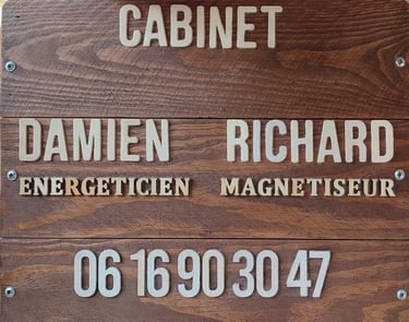 Panneau cabinet Damien Richard magnétiseur