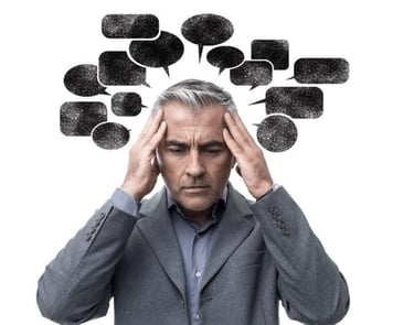 un homme ayant un dialogue et des pensées negatives