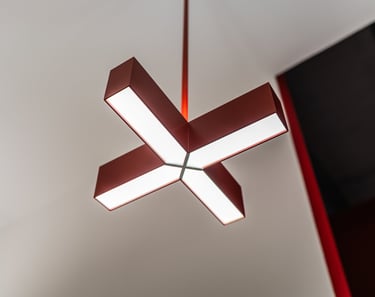 foto di design illuminazione, euroluce 2025, foscarini
