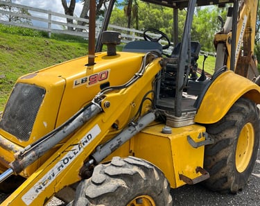 Tipo: Escavadeira | Marca: New Holland | Modelo: L90 | Ano: 2010