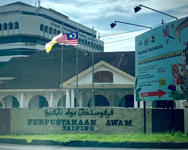 front view of public library Taiping