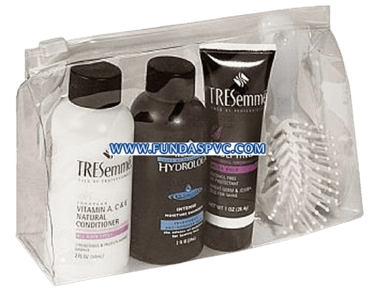 a clear plastic bag para empacar cosmeticos