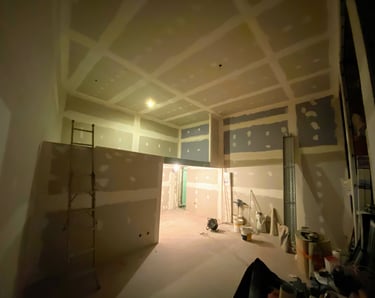 Pièce en rénovation avec placo