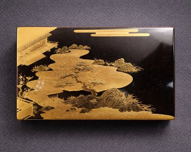 Japanese maki-e lacquer box with gold decoration, traditional handcrafted Japanese lacquerware.