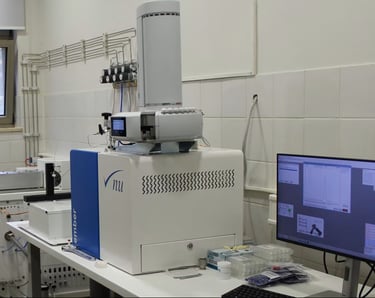 lab-equipment-wine-testing