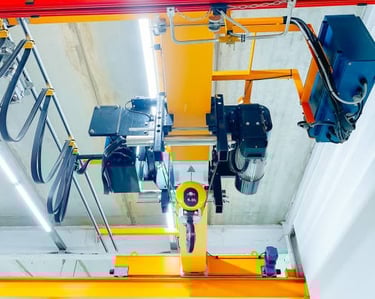 overhead crane with underslung wire rope hoist