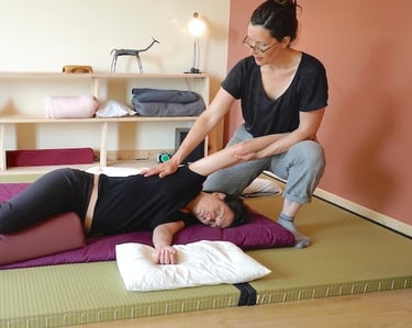 Pascale Goujon, massage Thai, étirement 