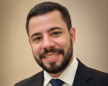 Douglas Sousa - Ortopedista e Cirurgião de Joelho em Uberaba - MG. 