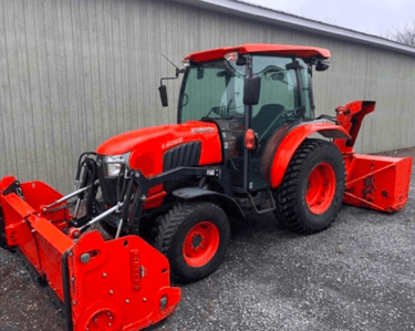 tracteur-avec-souffleuse-a-neige-les-pelouses-et-deneigement-3mt