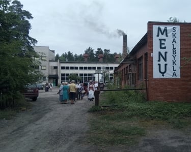 Kultūros erdvės „Meno skalbykla“ pastato fasadas Naujuosiuose Valkininkuose.