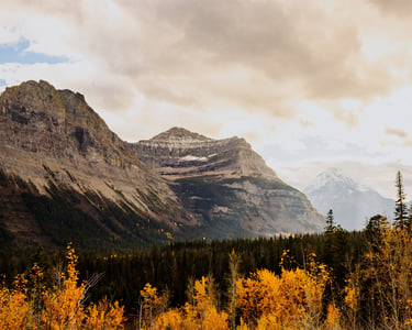 Glacier National Park in the fall, mountainscape