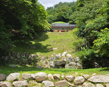 View of Seokguram Grotto building