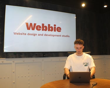 Webbie developer working