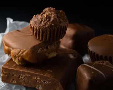 4-INGREDIENT KETO CHOCOLATE FAT BOMBS