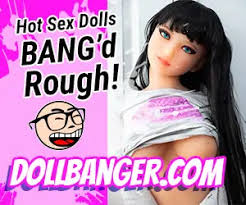 logo for doll banger website