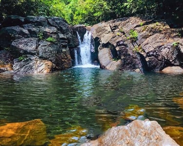 Polgampola Falls
