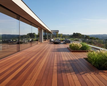 modernus fasadas, bangkirai medienos terasa