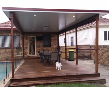 Spotted Gum deck and Pergola