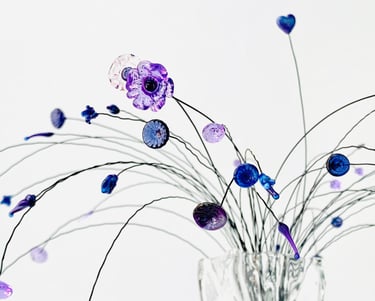 Objets décoratifs plutôt floraux, originaux, comme des bijoux décoratifs de table en verre de Murano