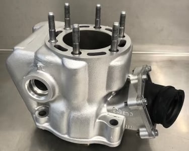 carter moto après vapor blasting, remis à neuf. 