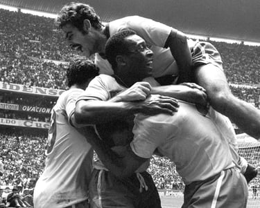 London Golazo marketing rivelino pele 1970