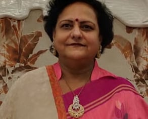 a woman in a pink sari sari sari sari sari sar